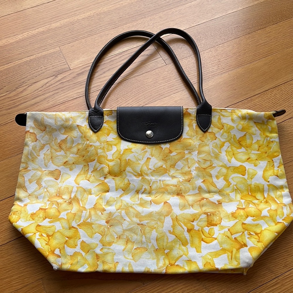 Longchamp Le Pliage Canvas Medium Tote